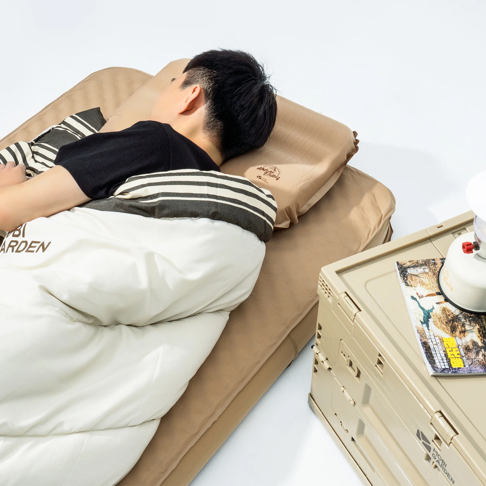 MOBI GARDEN アップグレード版 ポータブル エアー - Camp Pillow Compressible のレビューと価格